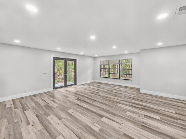 Building Photo - 10075 Sandy Run Rd