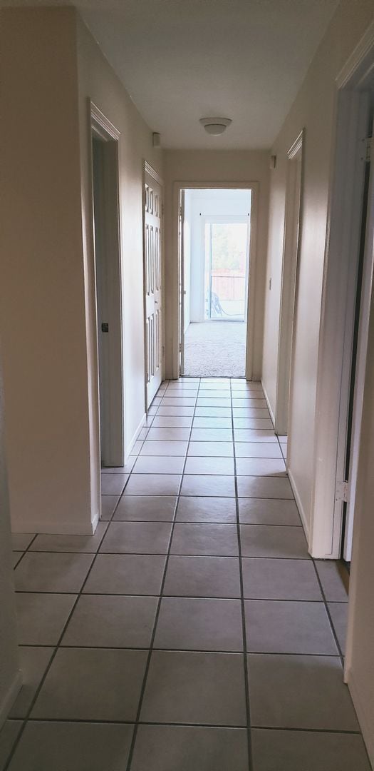 Building Photo - *DO NOT DISTURB TENANTS- 4 bedroom 2 bath home w/POOL!!