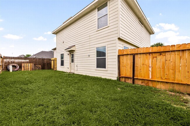Building Photo - 21415 Partha Way