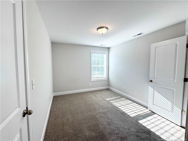 Building Photo - 227 Bow Cmn Wy