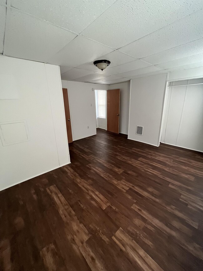 Building Photo - 1513 Ridge Ave