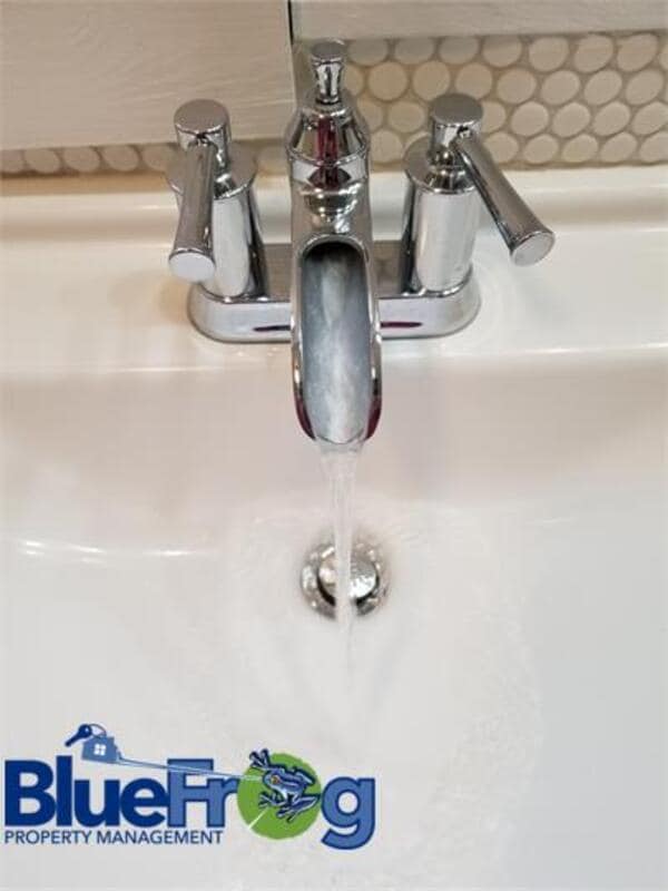 Building Photo - 907 Kellogg St