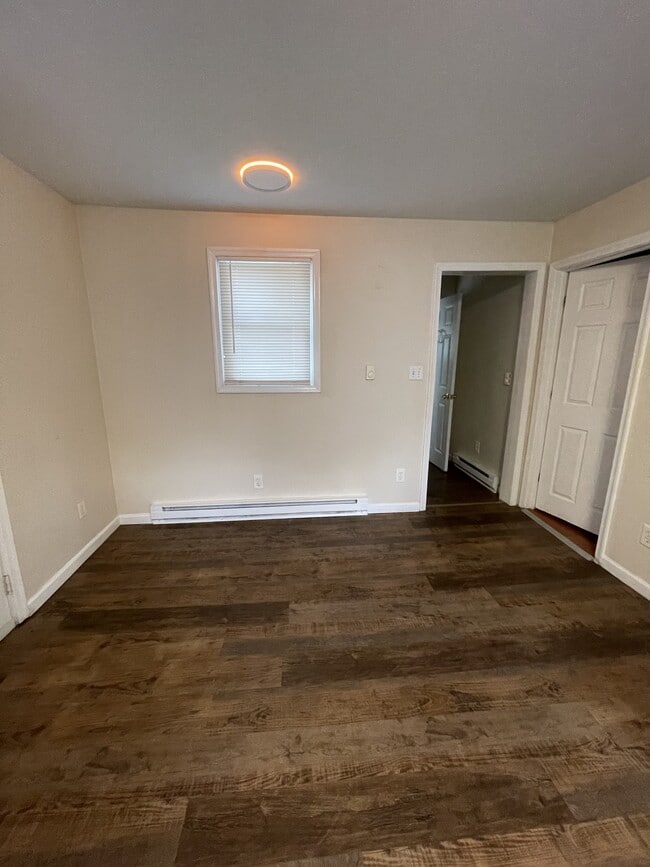 Building Photo - 538 E Lincoln Ave