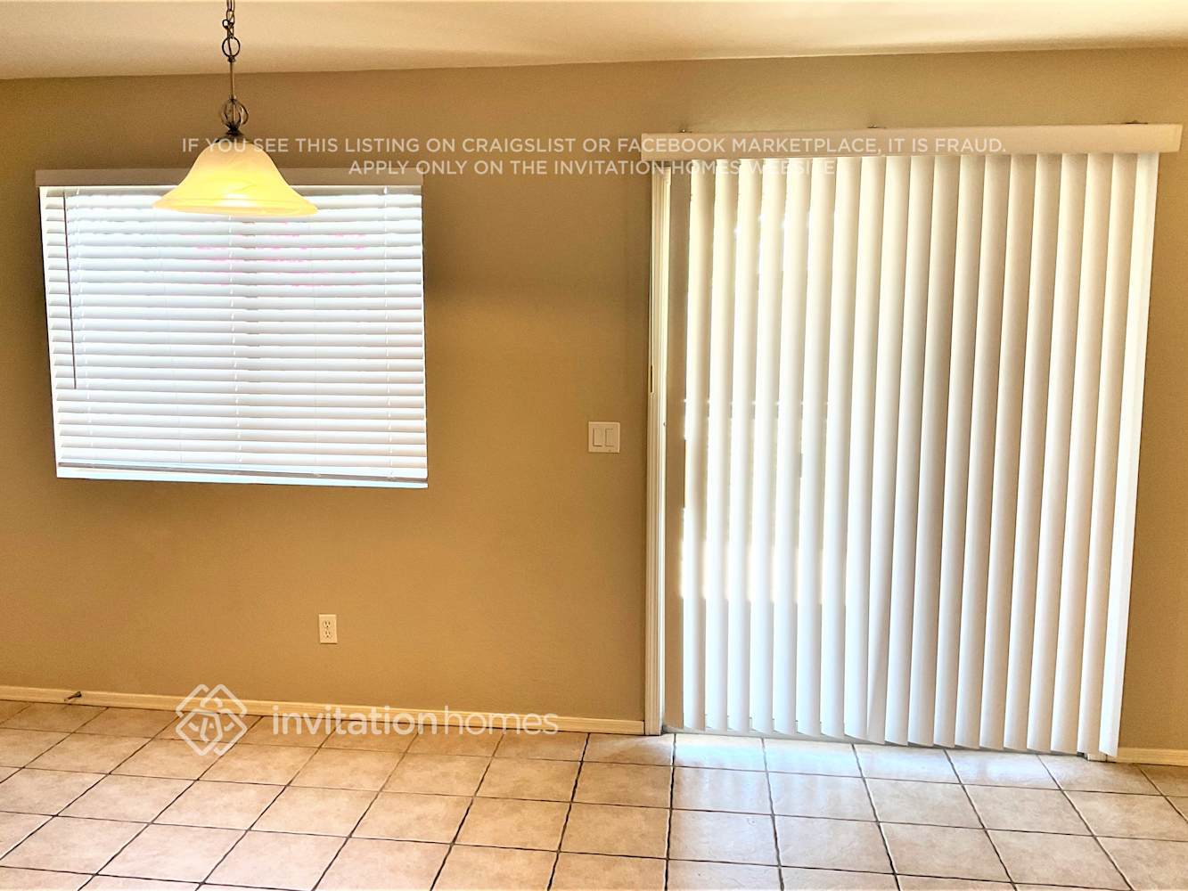 Building Photo - 423 S Sabrina