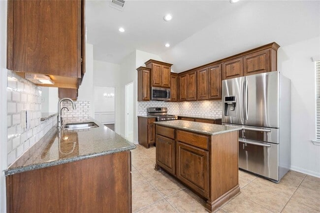 Building Photo - 2301 Shadow Canyon Ct
