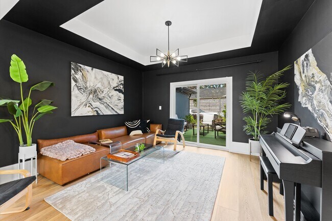 Building Photo - 10826 Moonlight Dr