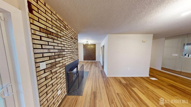 Building Photo - 29 Chatham Square