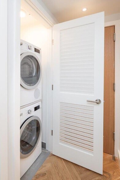 Building Photo - 12 Commonwealth Ave