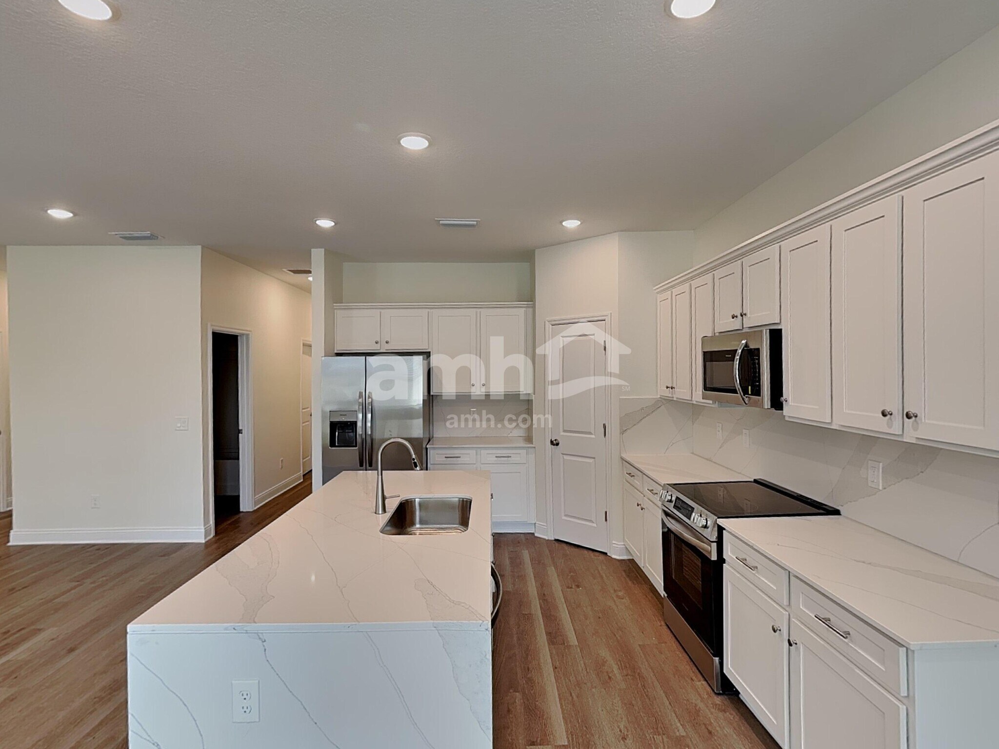 Building Photo - 2526 Feather Crst Dr