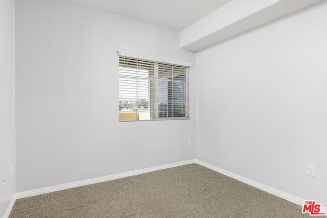 Building Photo - 1408 W Washington Blvd