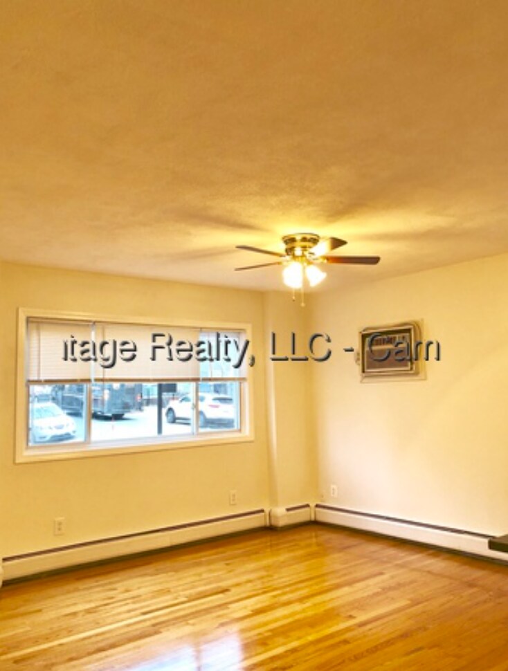 Building Photo - 73 5th St