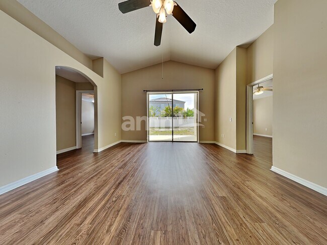 Building Photo - 11240 Lake Lanier Dr