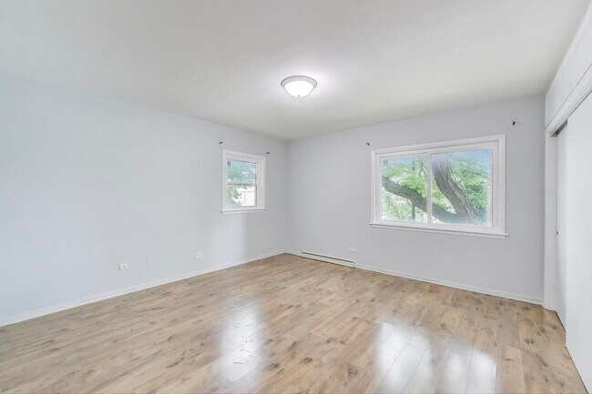Building Photo - 4257 Oakton St