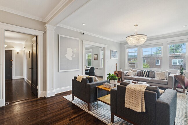 Building Photo - 6 Alton Ct