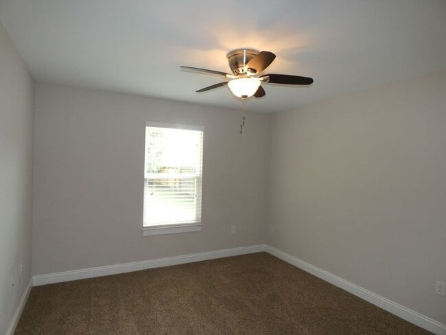 Building Photo - 2016 Salamanca St