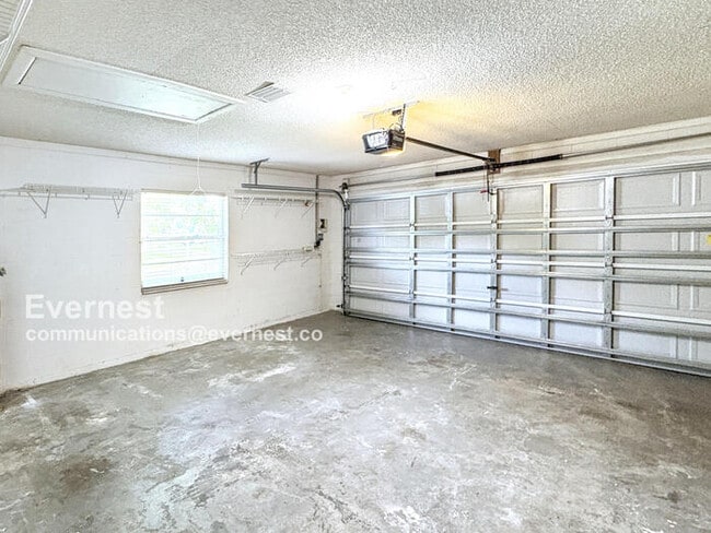 Building Photo - 9705 Cypress Shadow Ave