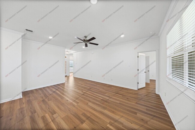 Building Photo - 8114 Timber Holw Ln