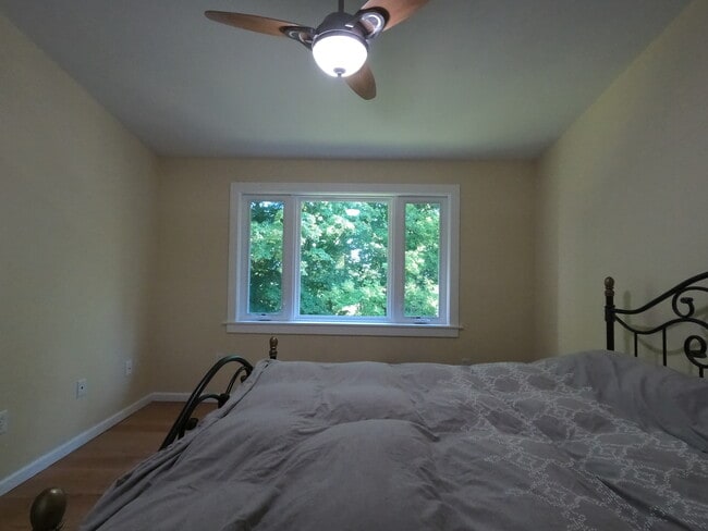 Building Photo - 4319 Kencrest Dr