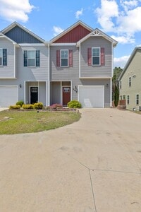 Building Photo - Holly Ridge Townhouse For Rent!