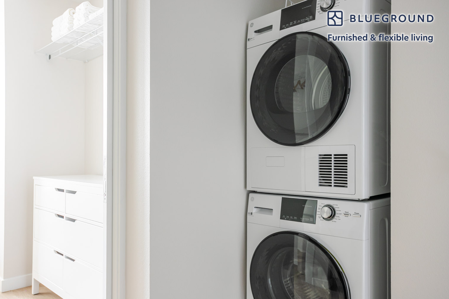 Building Photo - 200 Mesnager St