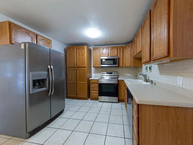 Building Photo - 11869 E Ada Pl