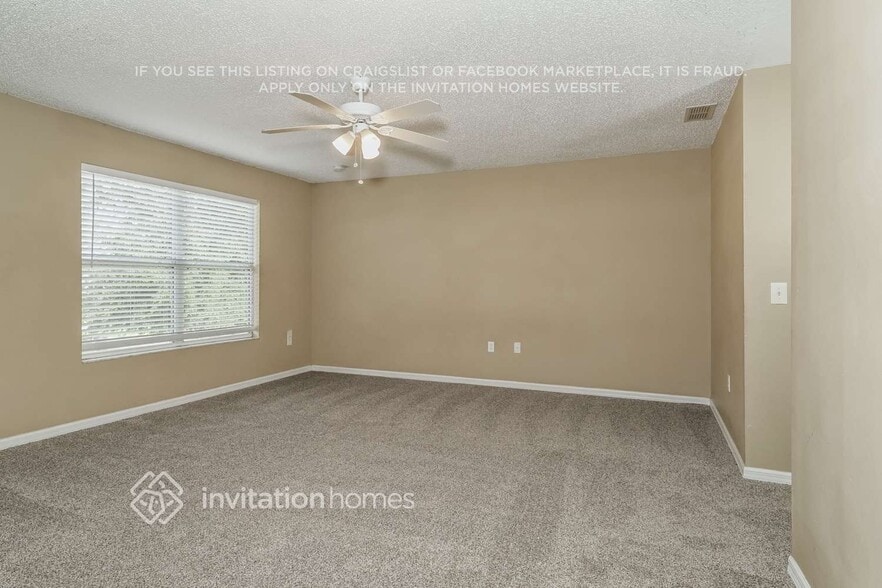 Building Photo - 220 Cimarron Dr