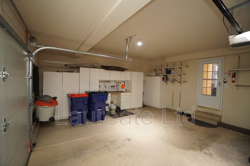 Building Photo - 9163 Cactus Ct