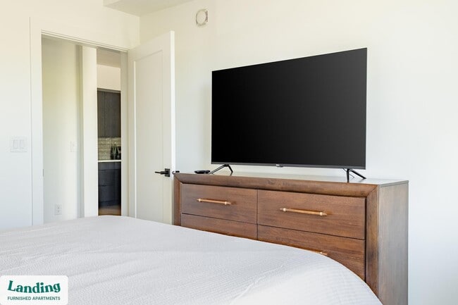 Building Photo - 357 E 500 S