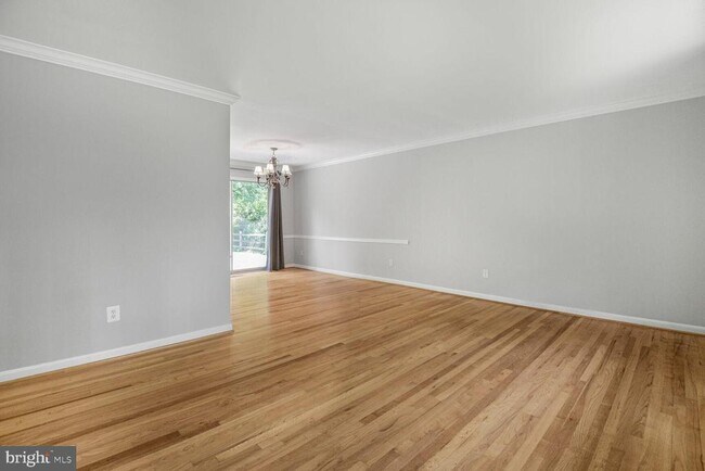 Building Photo - 11733 Ambleside Dr