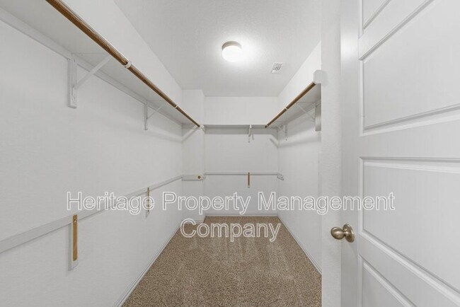 Building Photo - 9683 Shorebird Ln