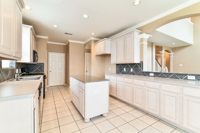 Building Photo - 17602 Mescalero Canyon Ln