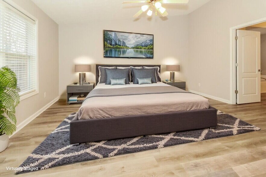 Building Photo - 949 Simonton Glen Dr SE