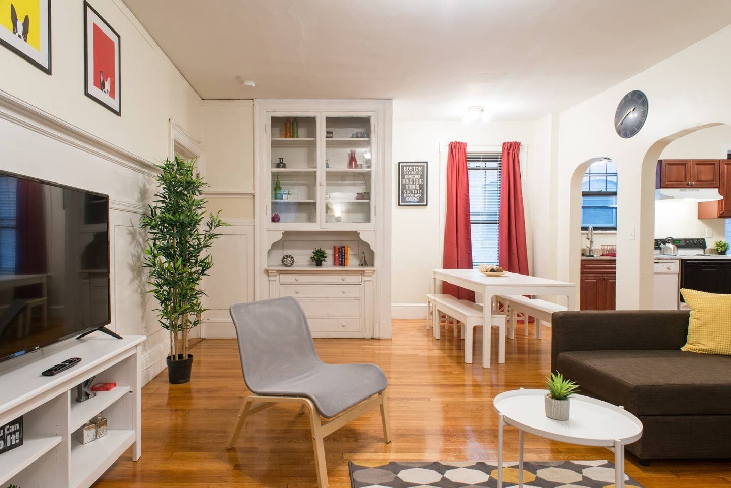 Building Photo - 1249 Beacon St