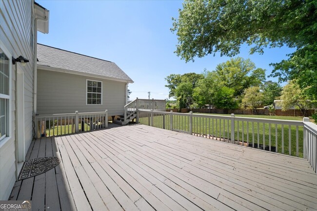 Building Photo - 103 Farmington Dr