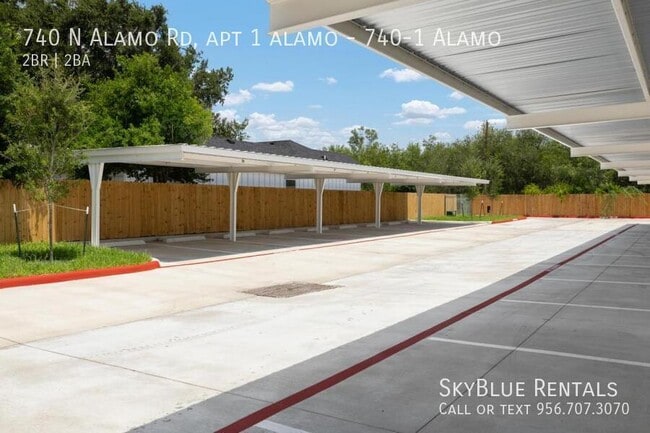 Building Photo - 740 N Alamo Rd