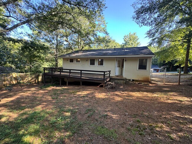 Building Photo - Five Points 3br House - Fall 2026 Prelease
