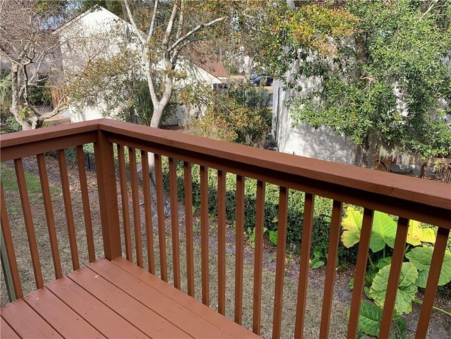 Building Photo - 616 Brockinton Point