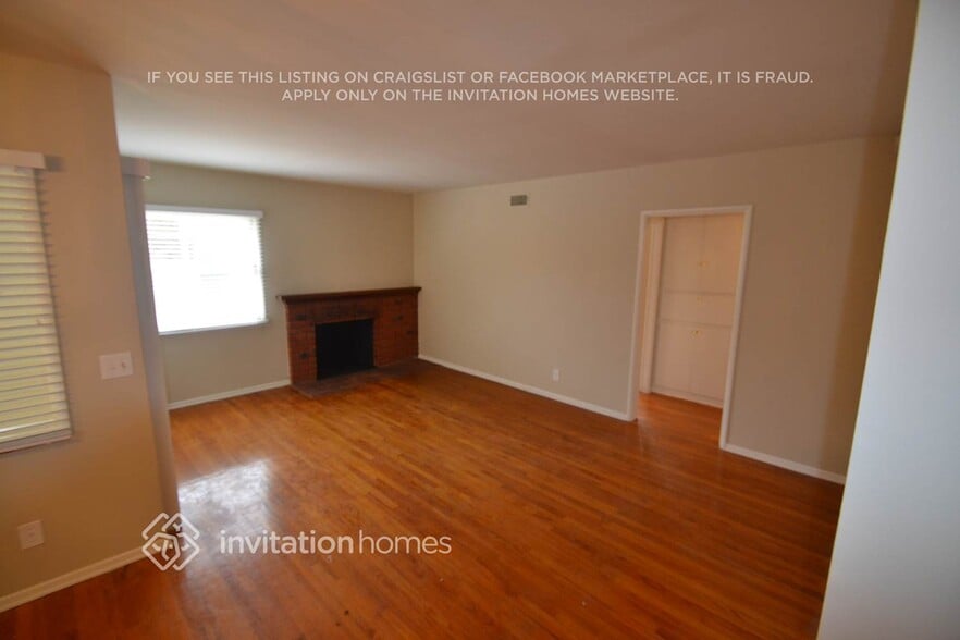 Building Photo - 2602 W 112th St