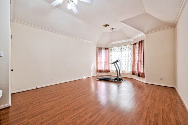 Building Photo - 6806 Rhodes Ct