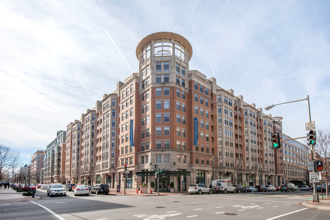 Building Photo - 2400 M St NW