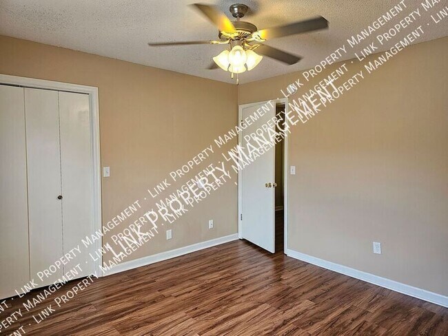 Building Photo - 5364 Haisten Ct