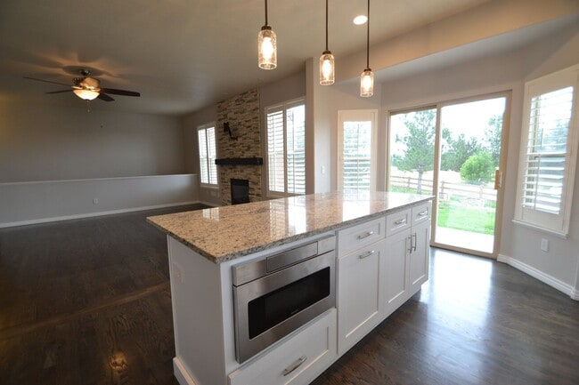Building Photo - 2721 Crooked Vine Ct