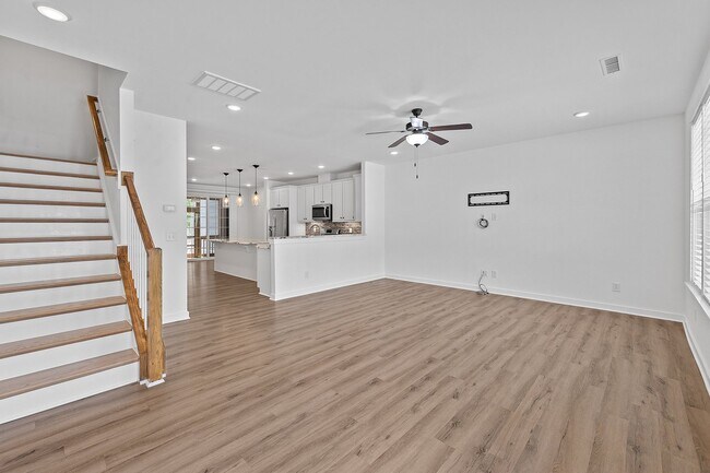 Building Photo - 3 Bedroom Townhome with Rooftop Terrace in Downtown Wake Forest!