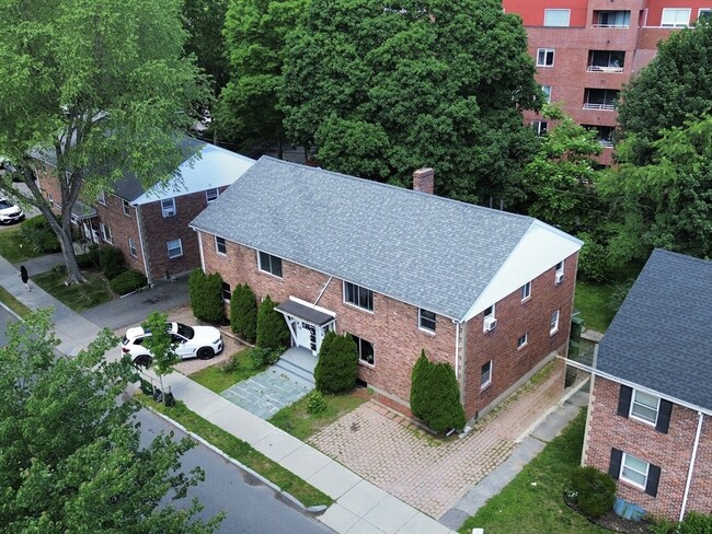 Building Photo - 45 Aldrich Rd