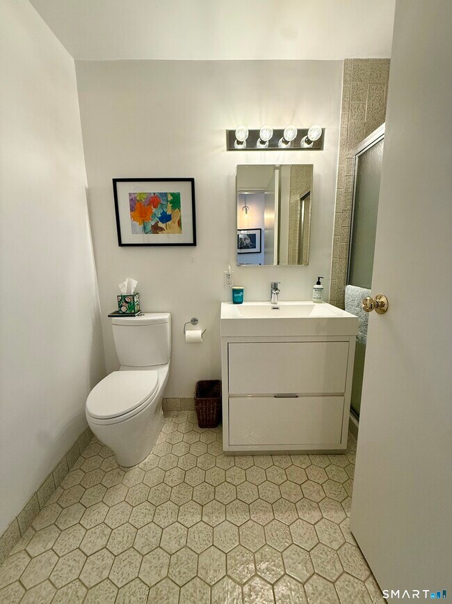 Building Photo - 85 Ledgebrook Dr