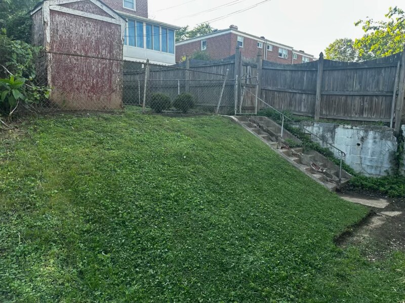 Building Photo - 5421 Highridge St