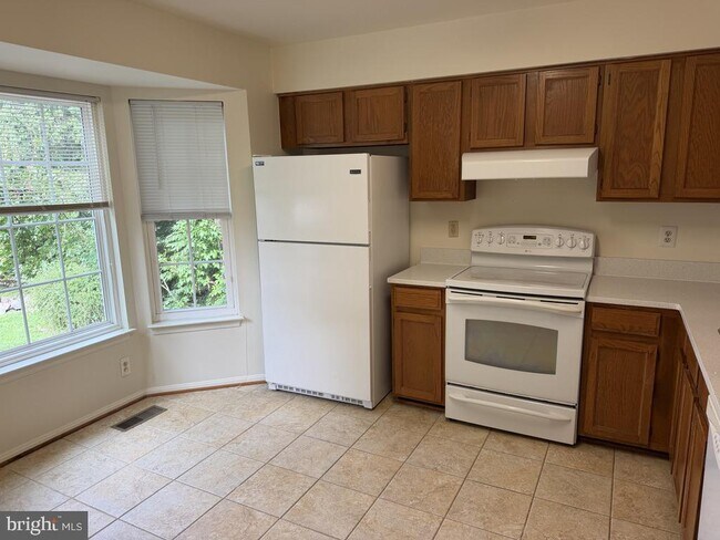 Building Photo - 1081 Smartts Ln NE