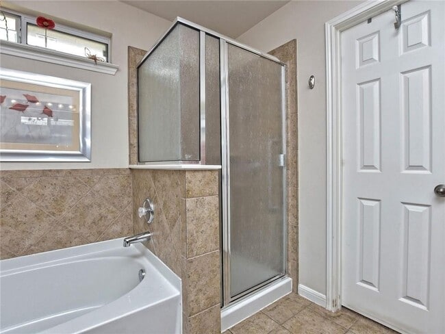 Building Photo - 18617 Wind Valley Way