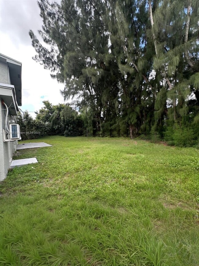 Building Photo - 1189 NW 45th Ave