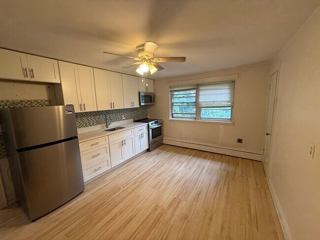 Building Photo - 45 Aldrich Rd